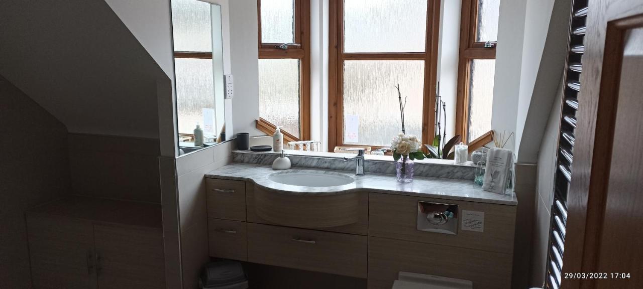 Outlander Boutique B&B Super King Cruden Bay Экстерьер фото